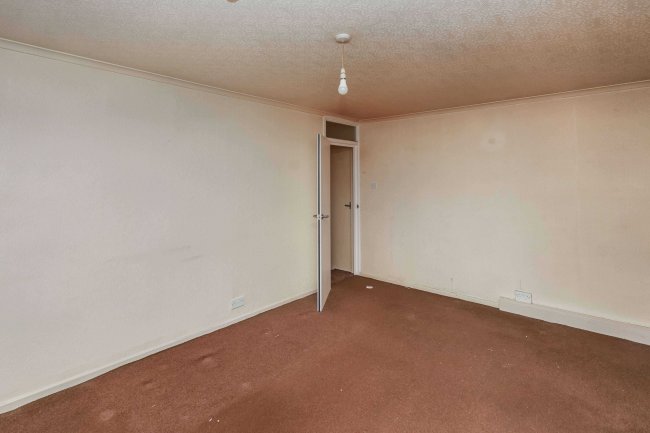 5 Victor Court, Victor Approach, Hornchurch, RM12 4XF 99