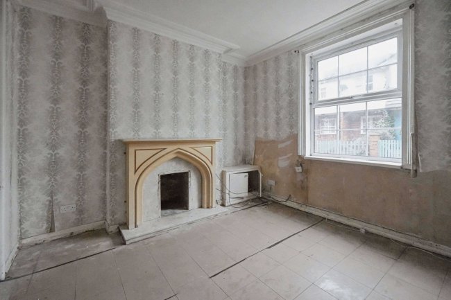 32 Hope Street, Wallasey CH45 2LN 26