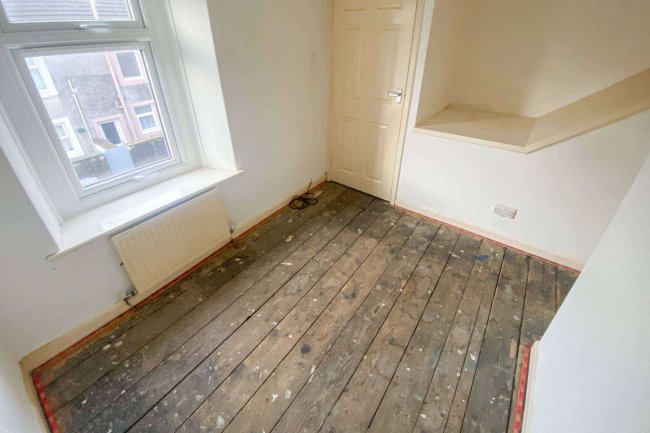 36 Duke Street, Cleator Moor CA25 5BG 9