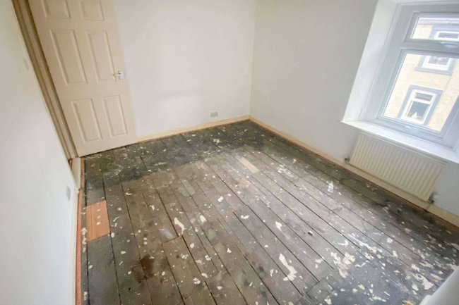 36 Duke Street, Cleator Moor CA25 5BG 9