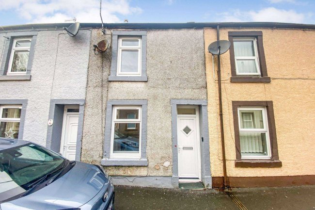 36 Duke Street, Cleator Moor CA25 5BG 9