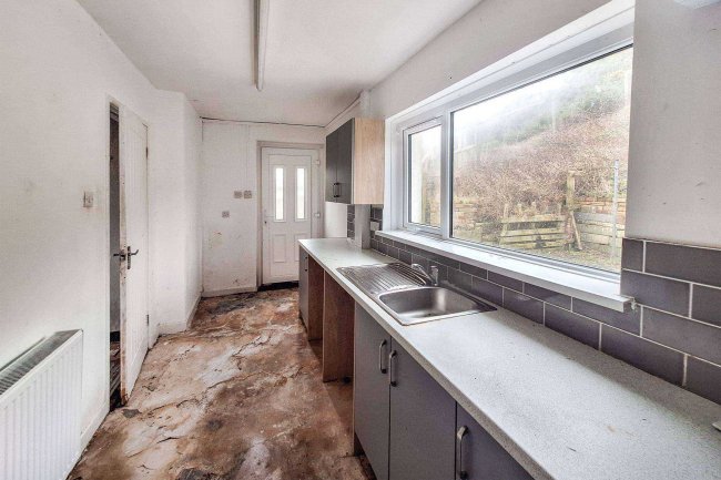 17 Shore Road, Salterbeck, Workington CA14 5HL 83