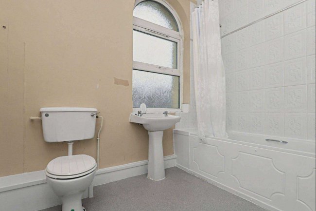 9 Edge Grove, Fairfield, Liverpool L7 0HN 13