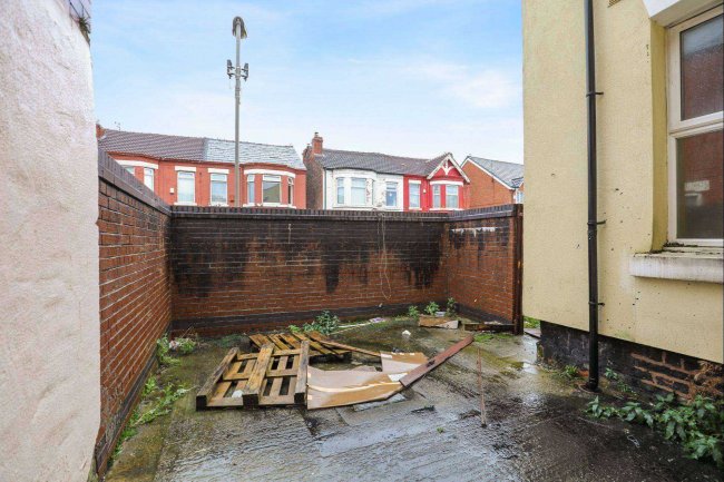 9 Edge Grove, Fairfield, Liverpool L7 0HN 13