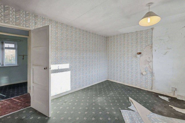 176 Windermere Road, Middleton, Manchester M24 5WG 9