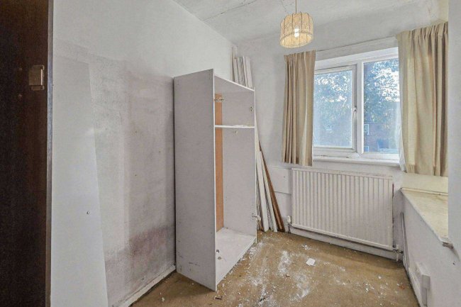 4 Lingmoor Close, Middleton, Manchester M24 4JW 52