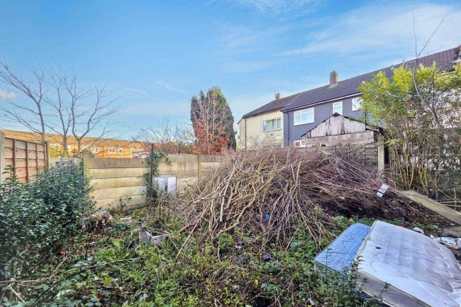 4 Lingmoor Close, Middleton, Manchester M24 4JW 52