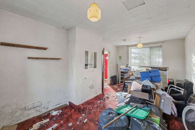 4 Lingmoor Close, Middleton, Manchester M24 4JW 52