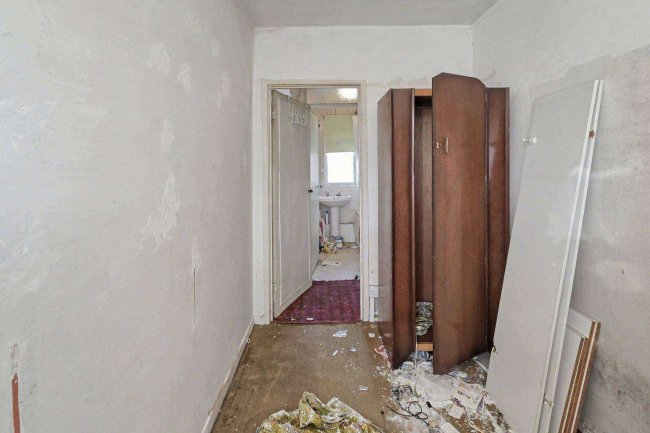 4 Lingmoor Close, Middleton, Manchester M24 4JW 52