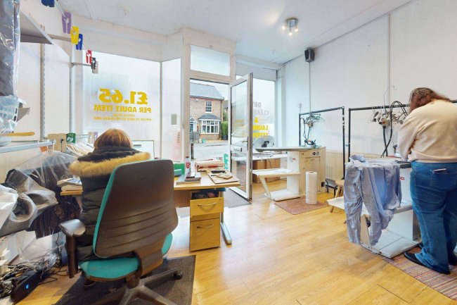 28 High Street, Northwood HA6 1BN 3