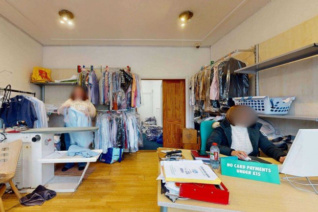 28 High Street, Northwood HA6 1BN 3