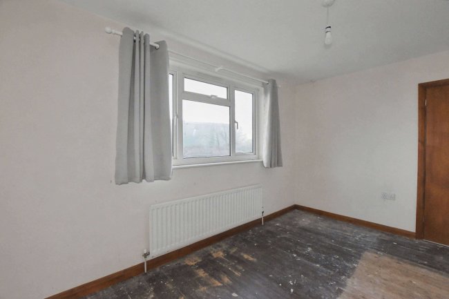 40 Halcot Avenue, Bexleyheath, Kent, DA6 7QB 1