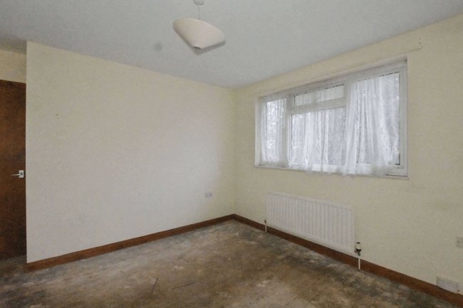 40 Halcot Avenue, Bexleyheath, Kent, DA6 7QB 1