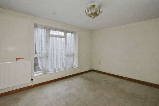 40 Halcot Avenue, Bexleyheath, Kent, DA6 7QB 1