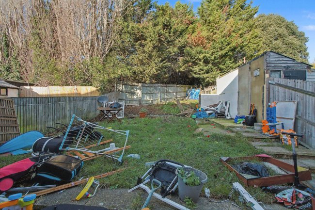 107 Halcot Avenue, Bexleyheath, Kent, DA6 7QA 2