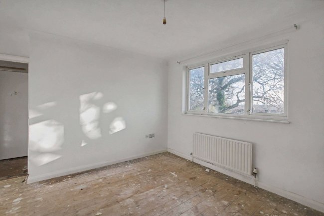 107 Halcot Avenue, Bexleyheath, Kent, DA6 7QA 2