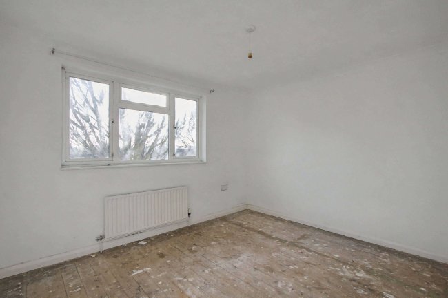 107 Halcot Avenue, Bexleyheath, Kent, DA6 7QA 2