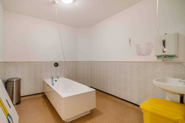 241 Normanby Road, South Bank, Middlesbrough, Cleveland, TS6 6SX 7