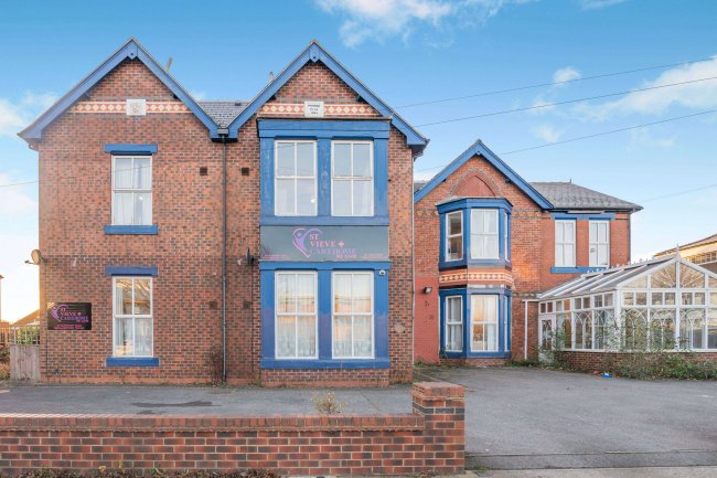 241 Normanby Road, South Bank, Middlesbrough, Cleveland, TS6 6SX 7