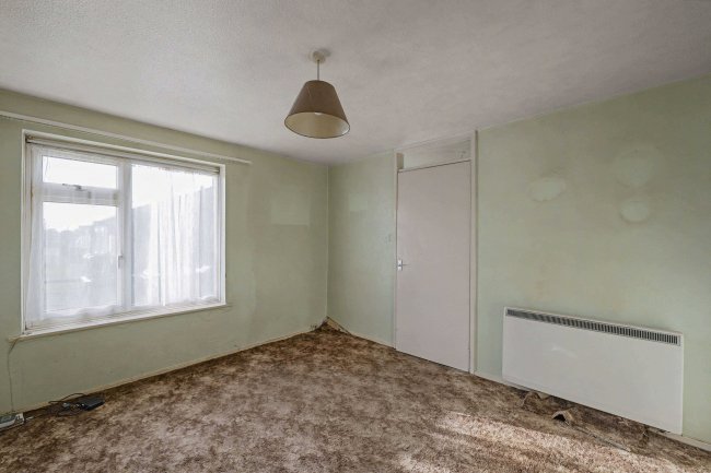 137 Lime Kiln, Royal Wootton Bassett, Wiltshire SN4 7HQ 33