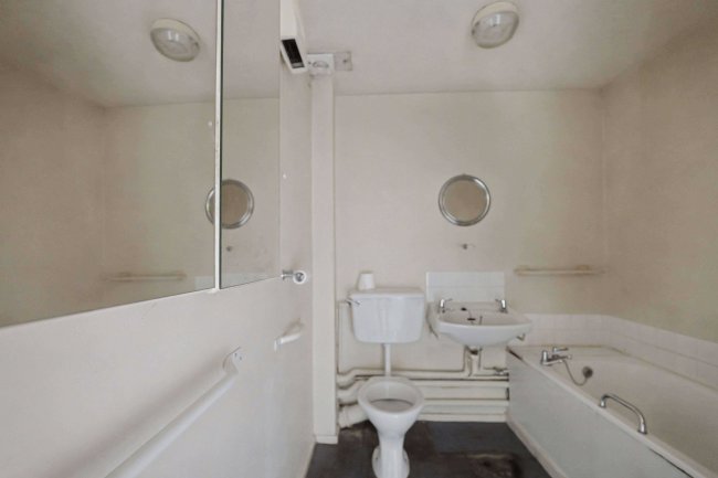 137 Lime Kiln, Royal Wootton Bassett, Wiltshire SN4 7HQ 33