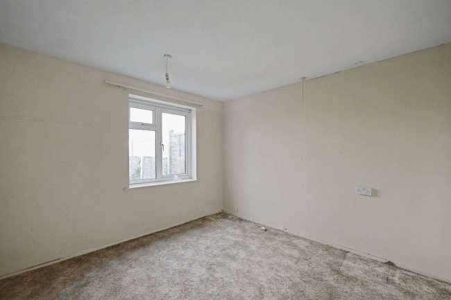 137 Lime Kiln, Royal Wootton Bassett, Wiltshire SN4 7HQ 33