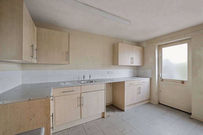 137 Lime Kiln, Royal Wootton Bassett, Wiltshire SN4 7HQ 33