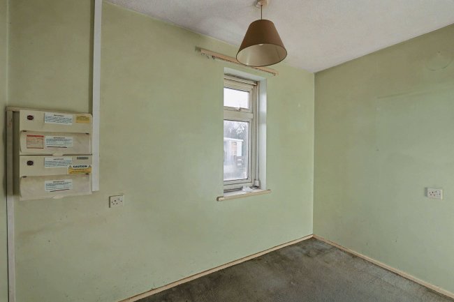 137 Lime Kiln, Royal Wootton Bassett, Wiltshire SN4 7HQ 33