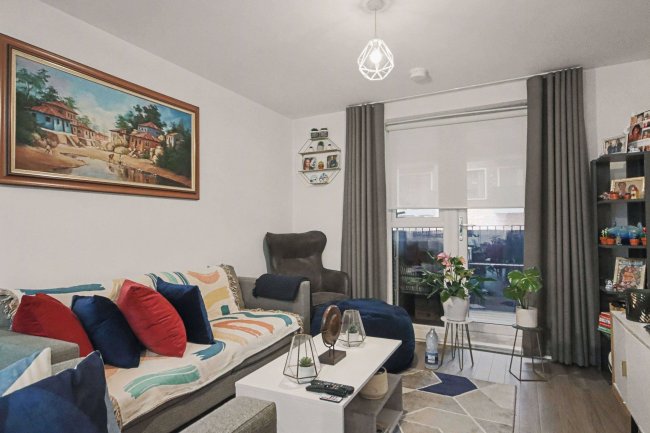 49 Suffield Lodge, Suffield Hill, High Wycombe, Buckinghamshire, HP11 2FR 3