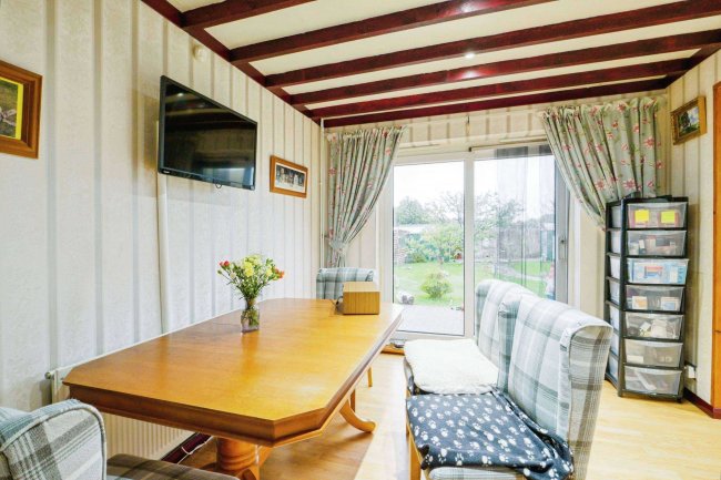 31 Lonsdale Avenue, Margate CT9 3BY 7