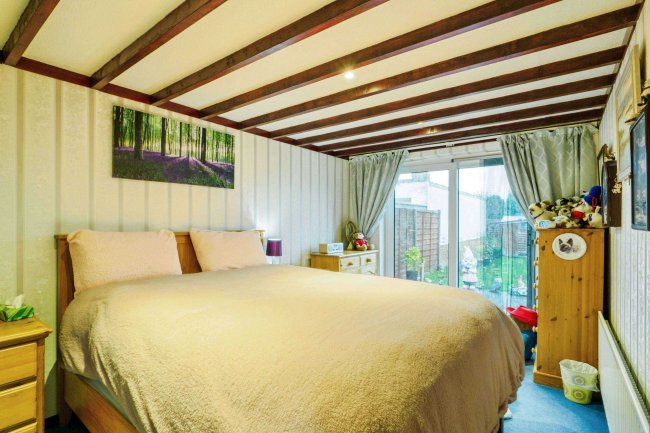 31 Lonsdale Avenue, Margate CT9 3BY 7