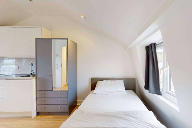 365 Edgware Road, London W2 1BS 9