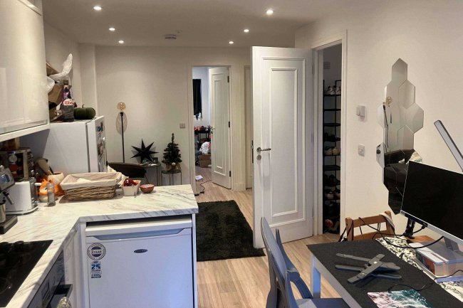 365 Edgware Road, London W2 1BS 9