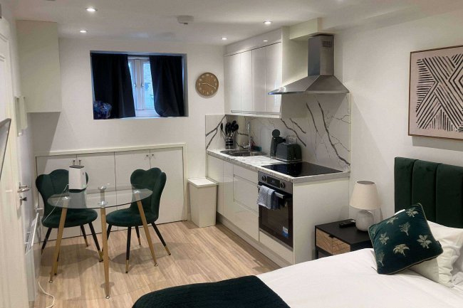 365 Edgware Road, London W2 1BS 9