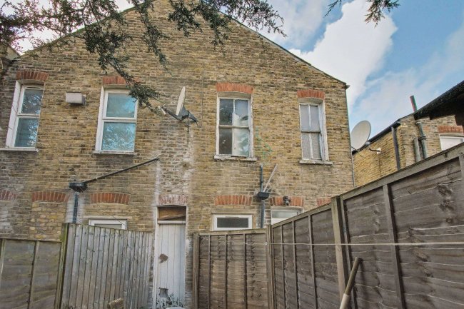 26A Chandos Road, Tottenham London N17 6HN 62