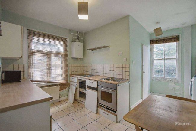 26A Chandos Road, Tottenham London N17 6HN 62