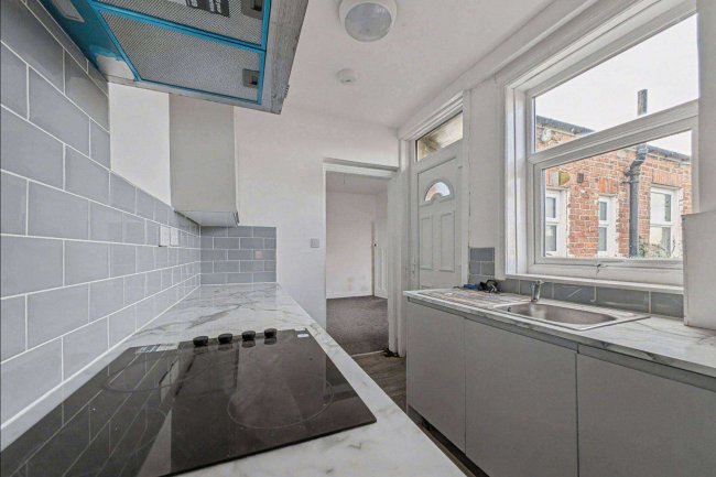 35 Scrogg Road, Newcastle upon Tyne NE6 4EX 18