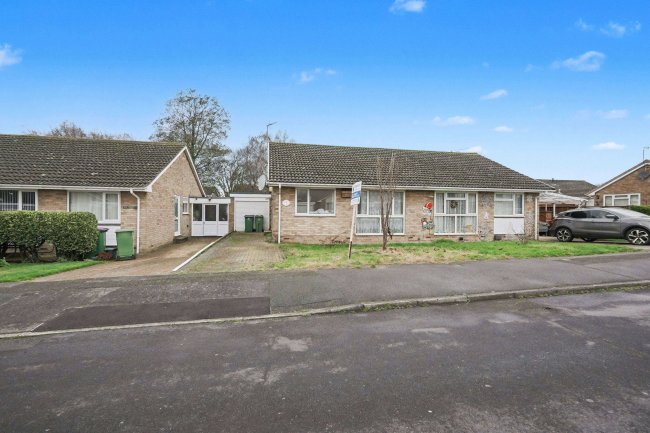 15 Coniston Road, Folkestone, Kent, CT19 5JG 76