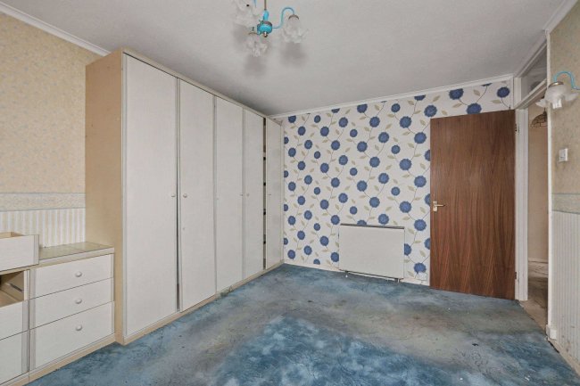 15 Coniston Road, Folkestone, Kent, CT19 5JG 76