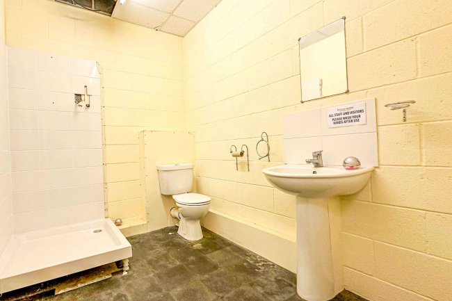 8 Cole Street, Scunthorpe, DN15 6QY 32