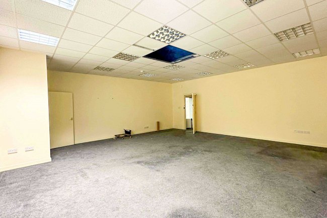 8 Cole Street, Scunthorpe, DN15 6QY 32