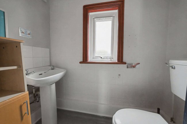 159 West End Road, Bitterne, Southampton, Hampshire, SO18 6PJ 3