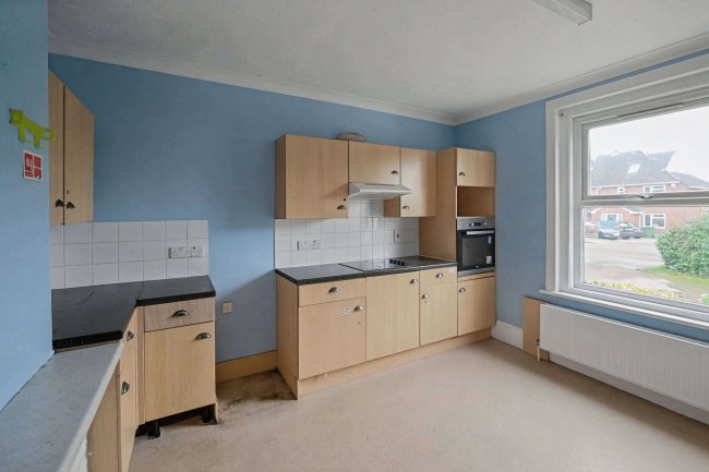 159 West End Road, Bitterne, Southampton, Hampshire, SO18 6PJ 3