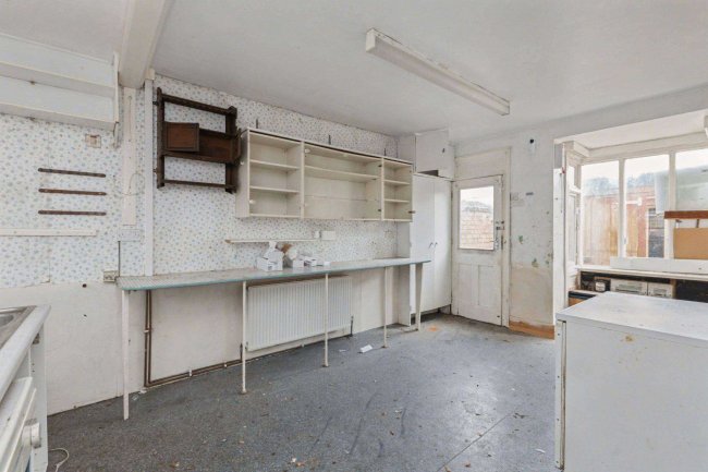 172 Abingdon Road, Oxford, OX1 4RA 6