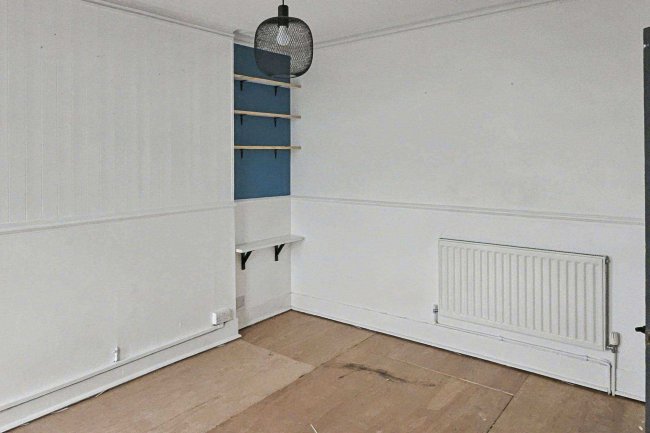 19 Greyhound Mansions, Greyhound Road, Barons Court, London, W6 8NY 64