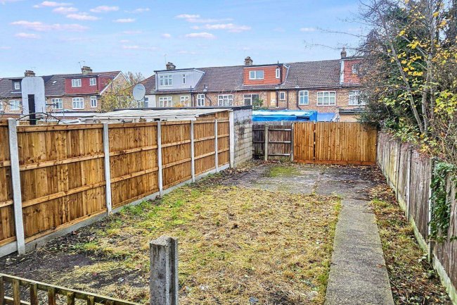 9 Harold Road, Park Royal, London, NW10 7BG 54