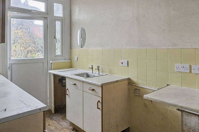 9 Harold Road, Park Royal, London, NW10 7BG 54