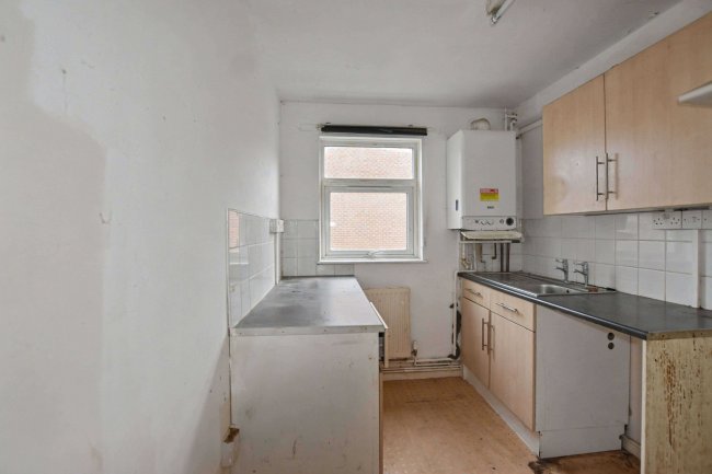 54 Fieldfare Road, Thamesmead, London, SE28 8HR 44