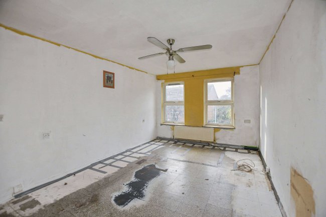 54 Fieldfare Road, Thamesmead, London, SE28 8HR 44