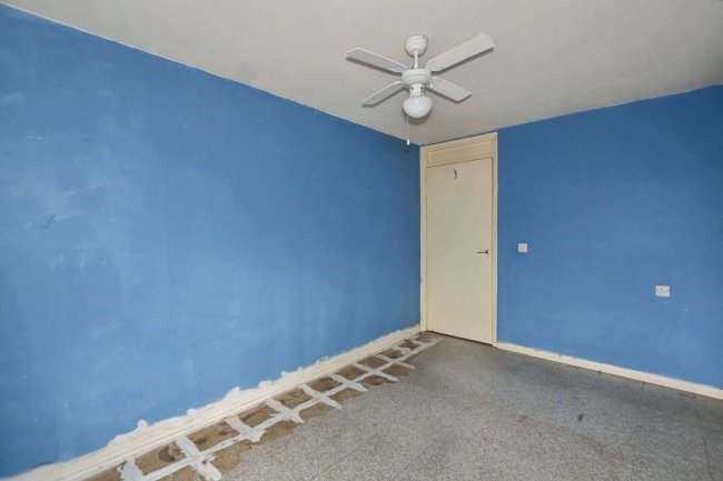 54 Fieldfare Road, Thamesmead, London, SE28 8HR 44